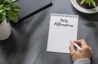 Transform Your Mindset: The Power of a Daily Business Affirmation Pad for Entrepreneurs