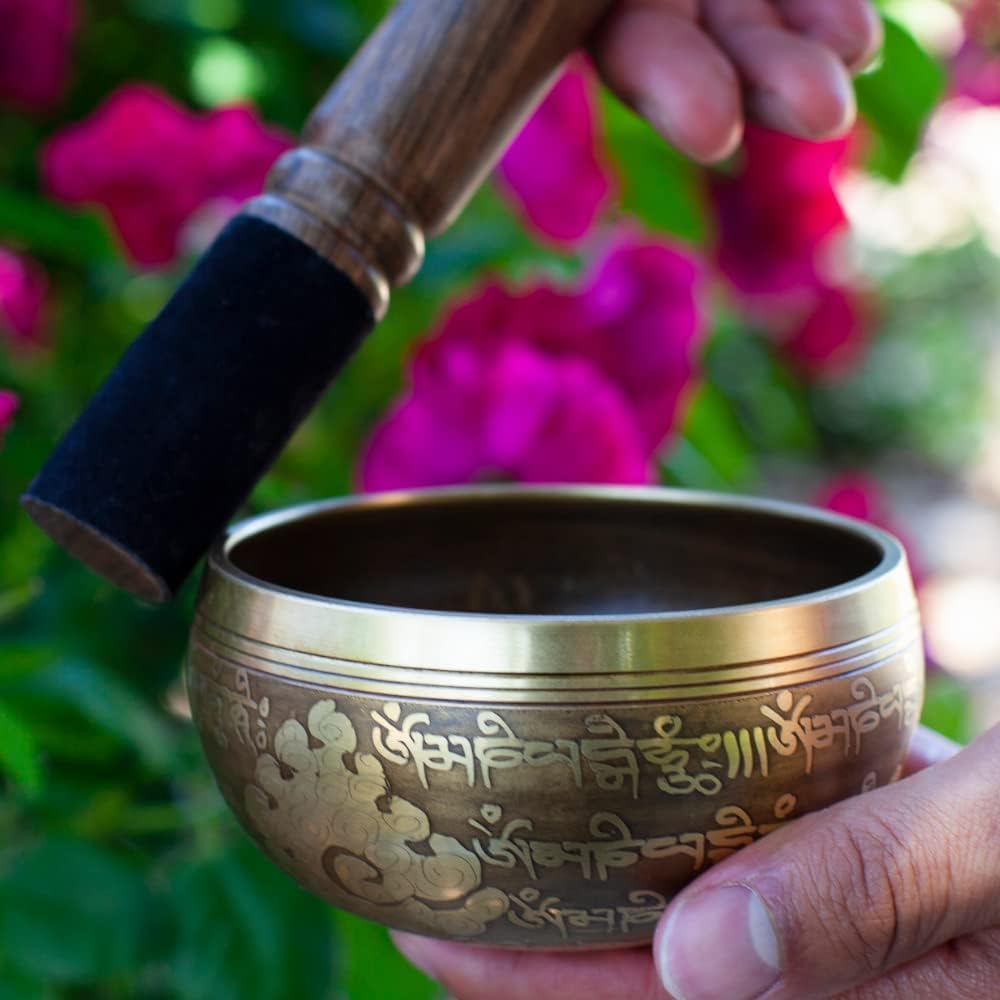 Tibetan Singing Bowl Set – Bronze Master Grade with Pure Tone & Thangka Art – Handmade in Nepal by Himalayan Bazaar (Gold & Yellow) - Image 4