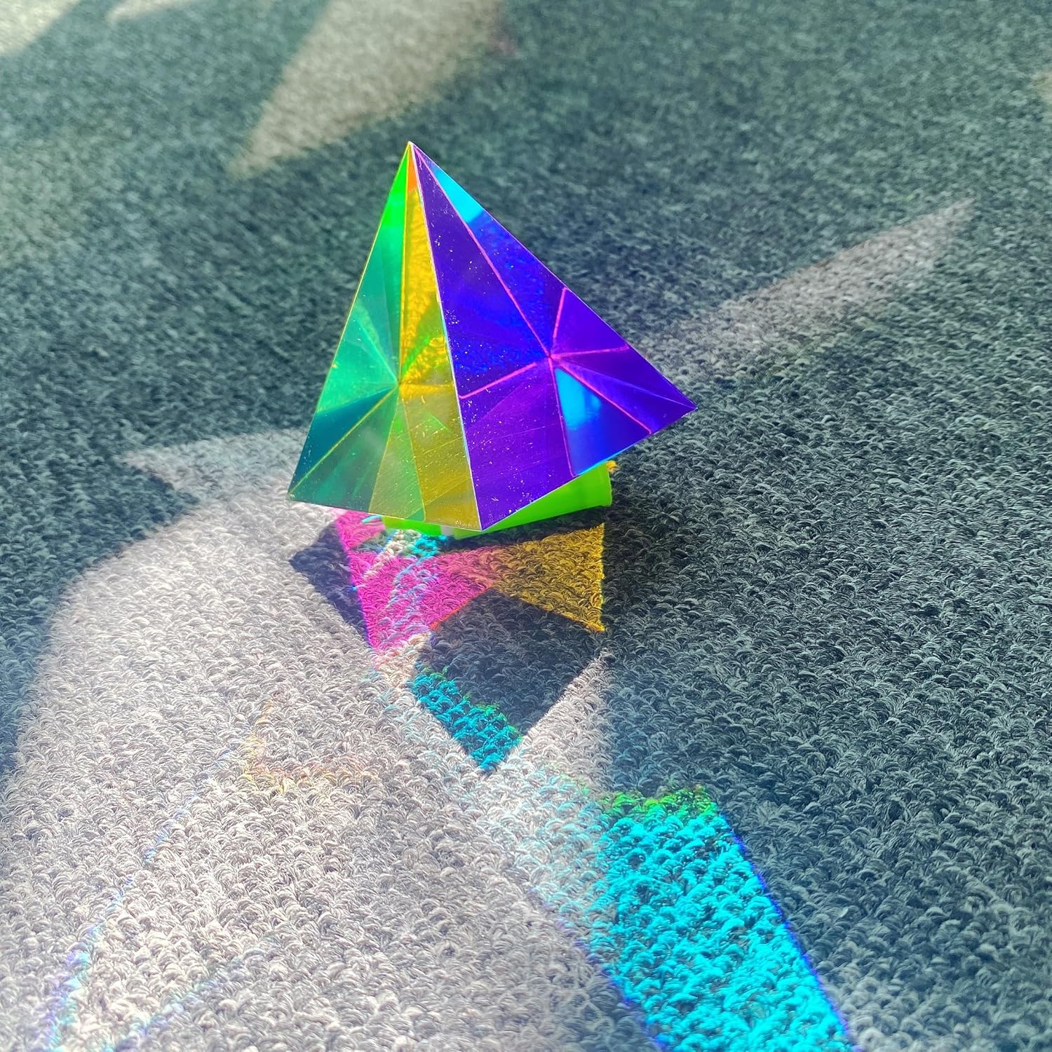 CMY Cube Original Pyramid (60mm),Crystal Sun Catcher Prism for Home or Office décor Gifts,Optical Color Cube