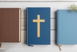 Top 10 Devotional Gifts for Women to Inspire Faith